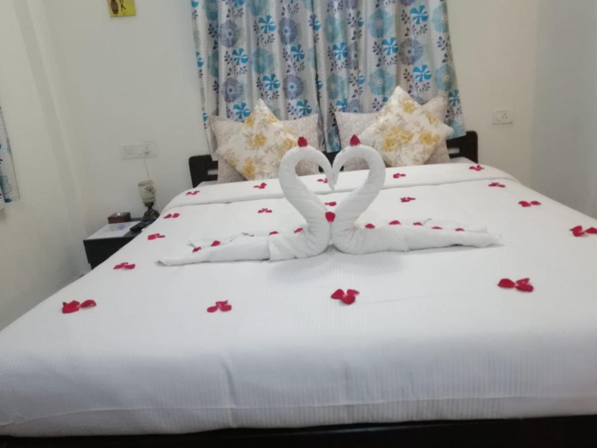 Spectrum Hub Beach Side Studio Apartment - Candolim - Goa Exteriör bild