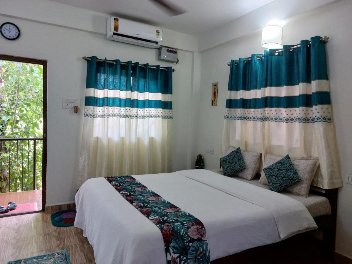 Spectrum Hub Beach Side Studio Apartment - Candolim - Goa Exteriör bild